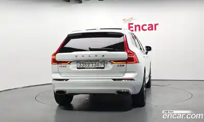 Volvo XC60 2019 2.0 автомат (гидро), миниатюра 4