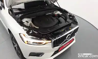 Volvo XC60 2019 2.0 автомат (гидро), миниатюра 6