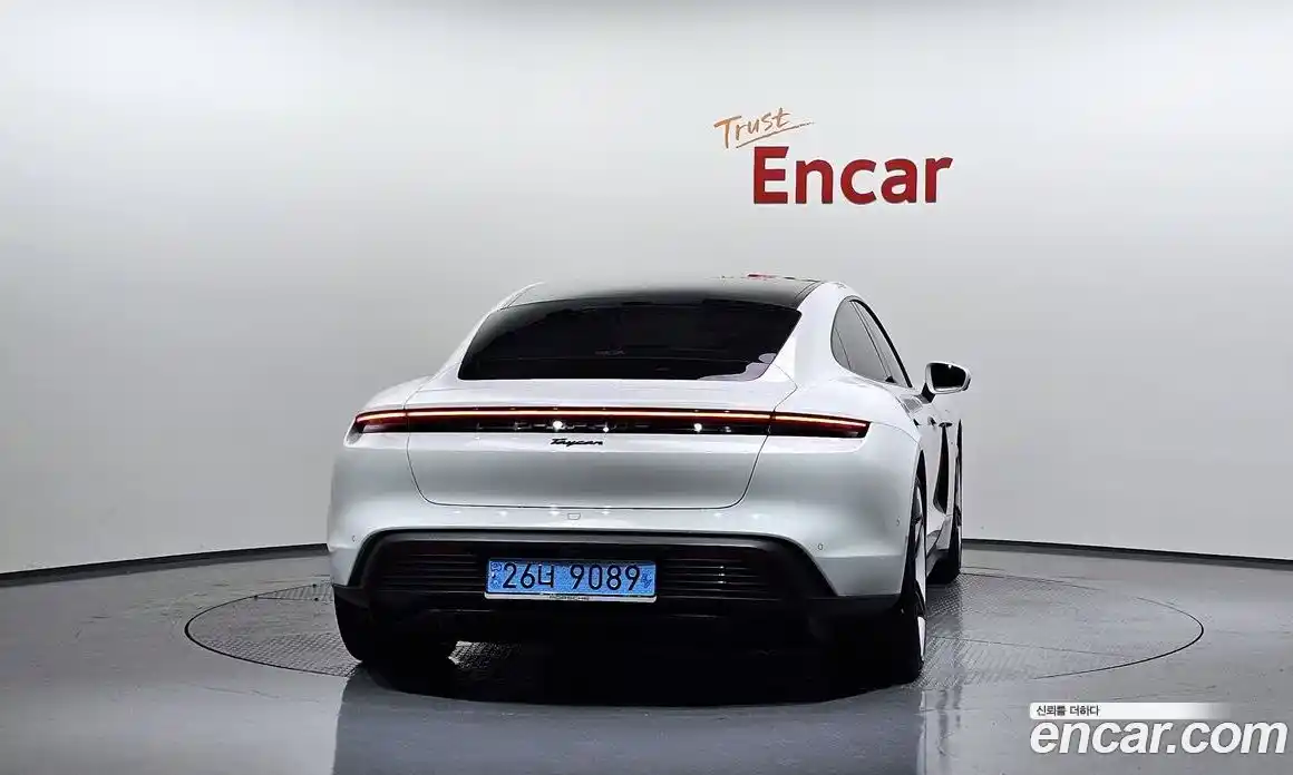 Porsche Taycan 2024 0.1 автомат (гидро), фото 4