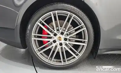 Porsche Panamera 2018 4.0 автомат (гидро), миниатюра 5