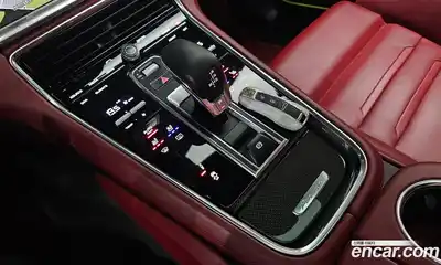 Porsche Panamera 2018 4.0 автомат (гидро), миниатюра 9