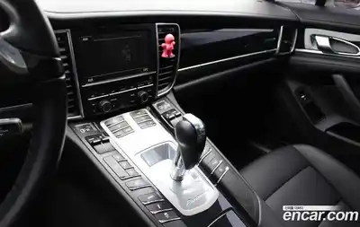 Porsche Panamera 2010 3.6 автомат (гидро), миниатюра 7