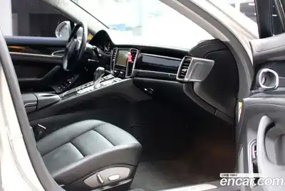 Porsche Panamera 2010 3.6 автомат (гидро), миниатюра 10