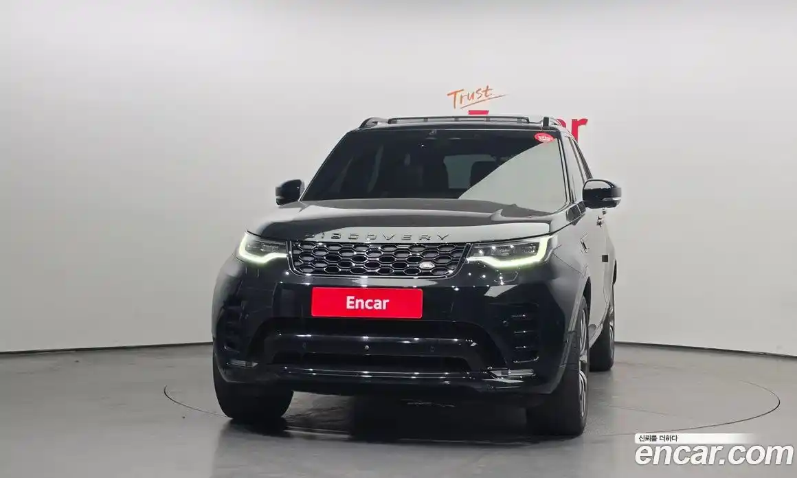 Land Rover Discovery 2022 3.0 автомат (гидро), фото 3