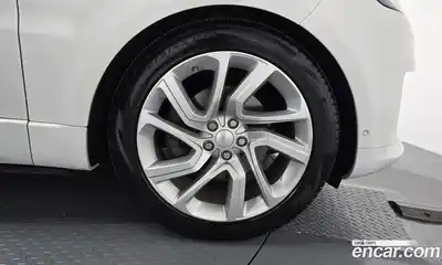Land Rover Range Rover Sport 2019 3.0 автомат (гидро), миниатюра 7