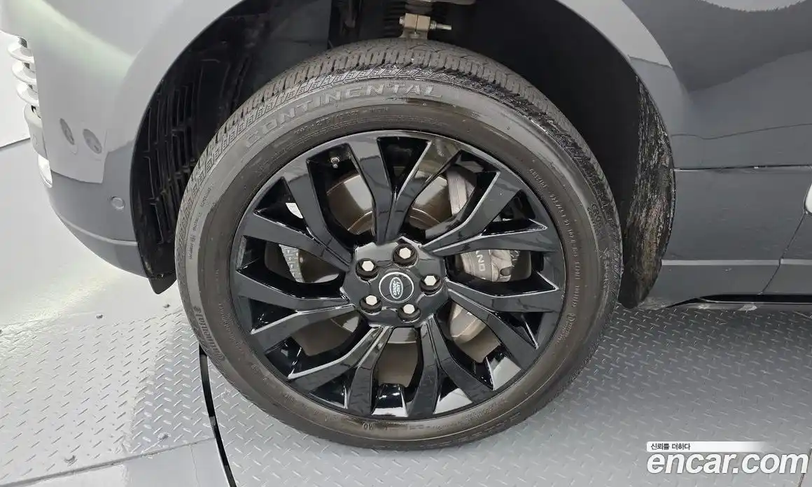 Land Rover Range Rover 2019 5.0 автомат (гидро), фото 5