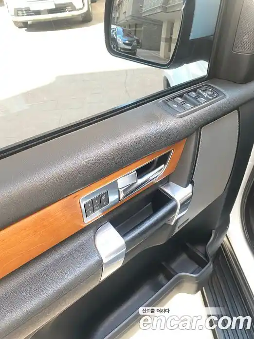 Land Rover Discovery 2013 3.0 автомат (гидро), фото 13