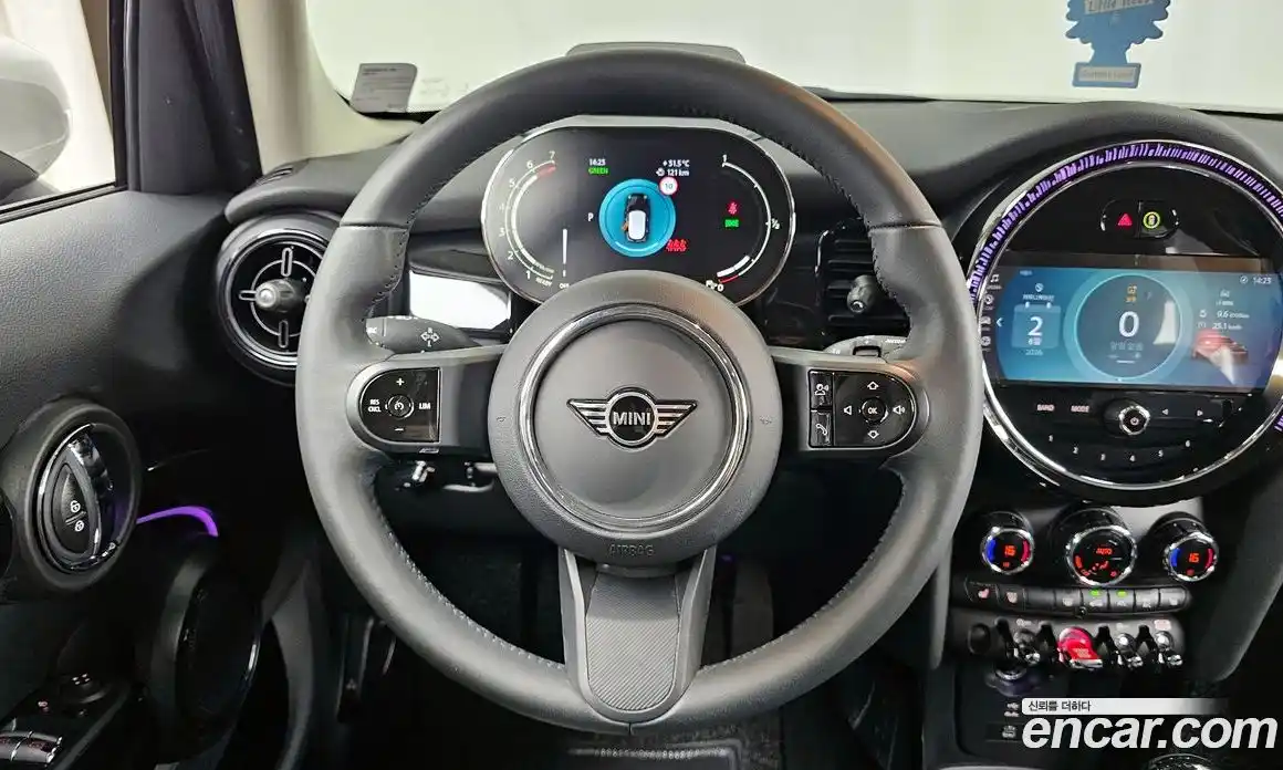 Mini Cooper 2023 1.5 автомат (гидро), фото 13