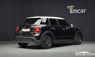 Mini Cooper 2023 1.5 автомат (гидро), миниатюра 2
