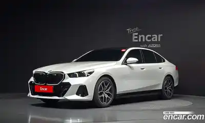 BMW 5 серия, 2025, 6 818 км