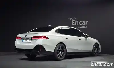 BMW 5 серия 2025 2.0 автомат (гидро), миниатюра 2