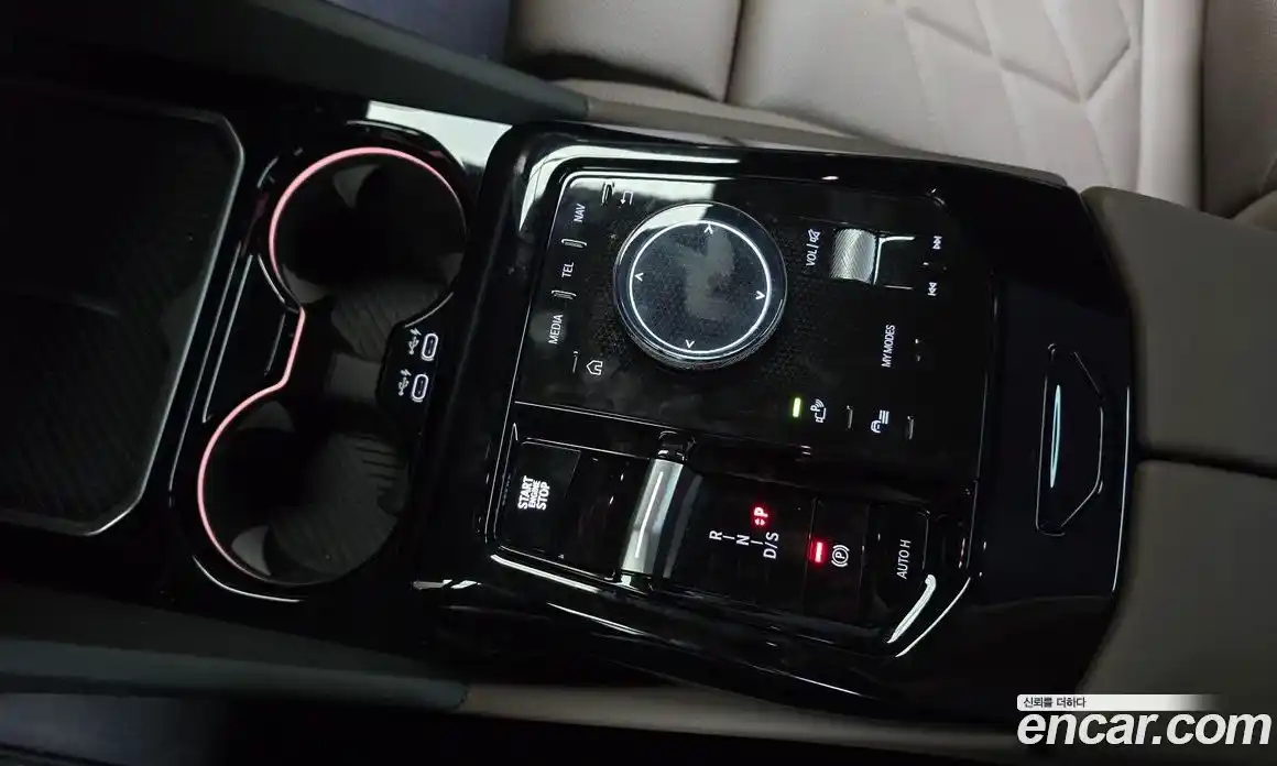 BMW 5 серия 2025 2.0 автомат (гидро), фото 9