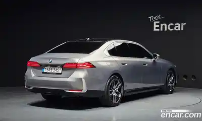 BMW 5 серия 2025 2.0 автомат (гидро), миниатюра 2