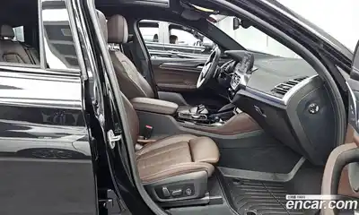 BMW X4 2025 2.0 автомат (гидро), миниатюра 11