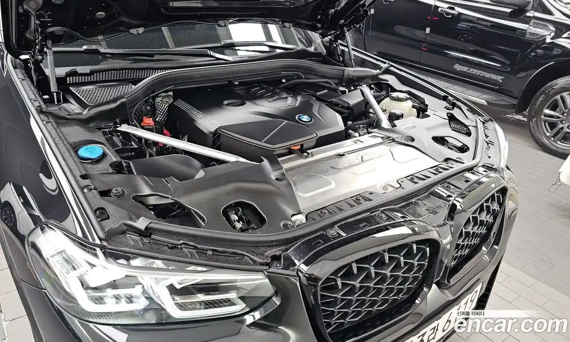 BMW X4 2025 2.0 автомат (гидро), фото 6