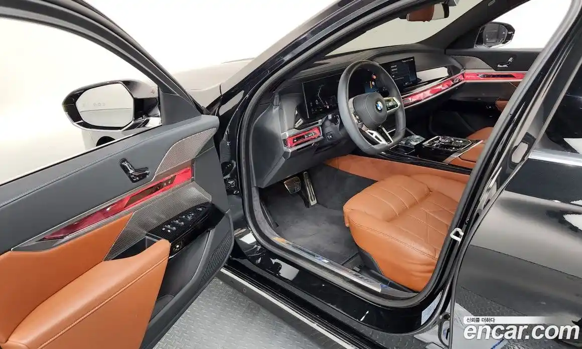 BMW 7 серия 2025 3.0 автомат (гидро), фото 13