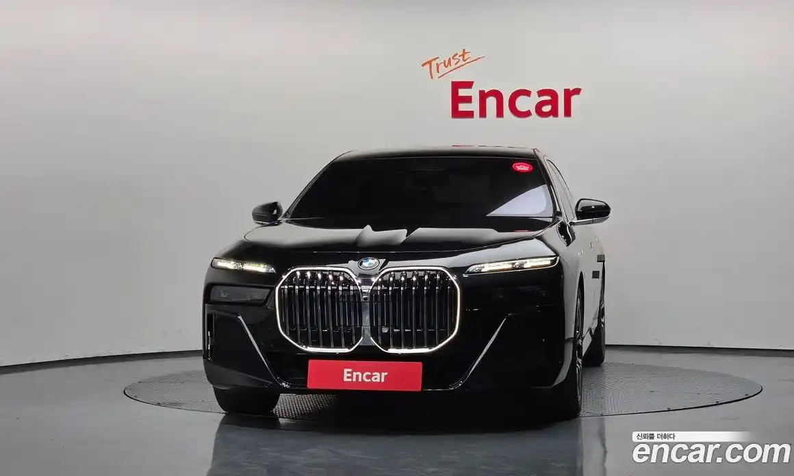 BMW 7 серия 2025 3.0 автомат (гидро), фото 3