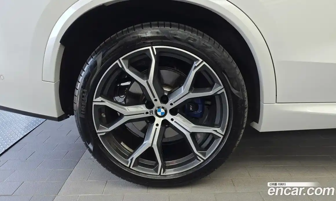 BMW X5 2024 3.0 автомат (гидро), фото 5