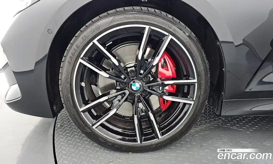 BMW 3 серия 2024 3.0 автомат (гидро), фото 5