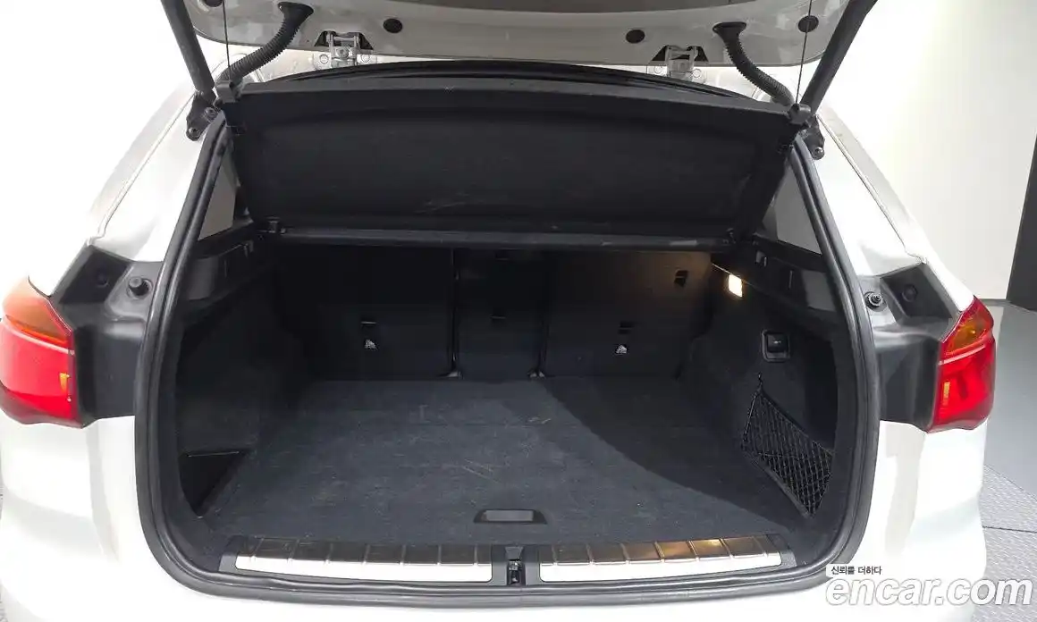 BMW X1 2022 2.0 автомат (гидро), фото 20