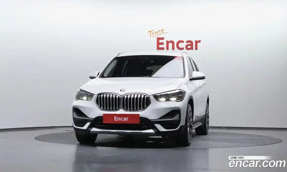 BMW X1 2022 2.0 автомат (гидро), фото 3