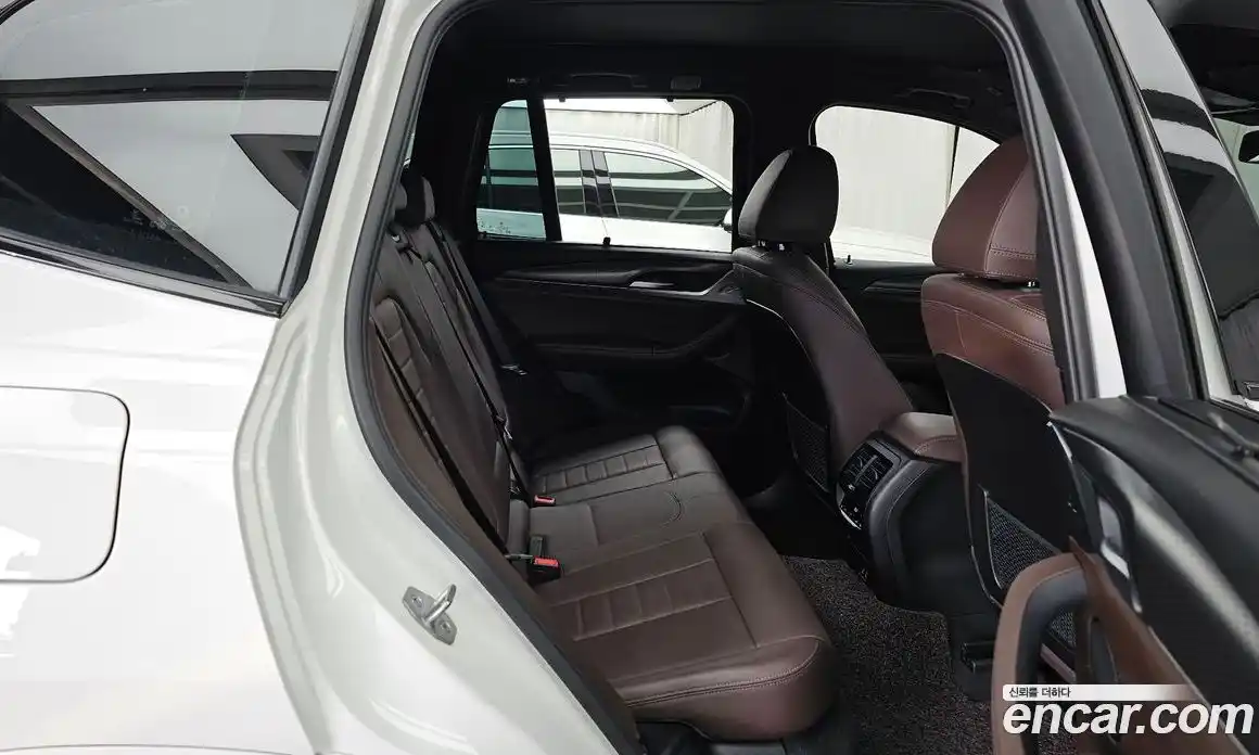 BMW X3 2023 2.0 автомат (гидро), фото 18