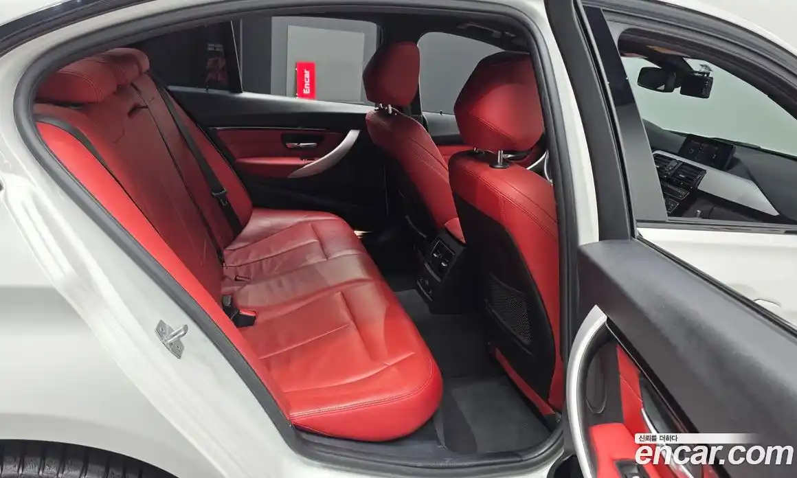 BMW 3 серия 2017 2.0 автомат (гидро), фото 18