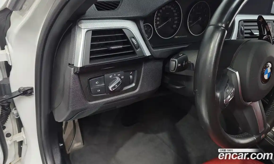BMW 3 серия 2017 2.0 автомат (гидро), фото 28