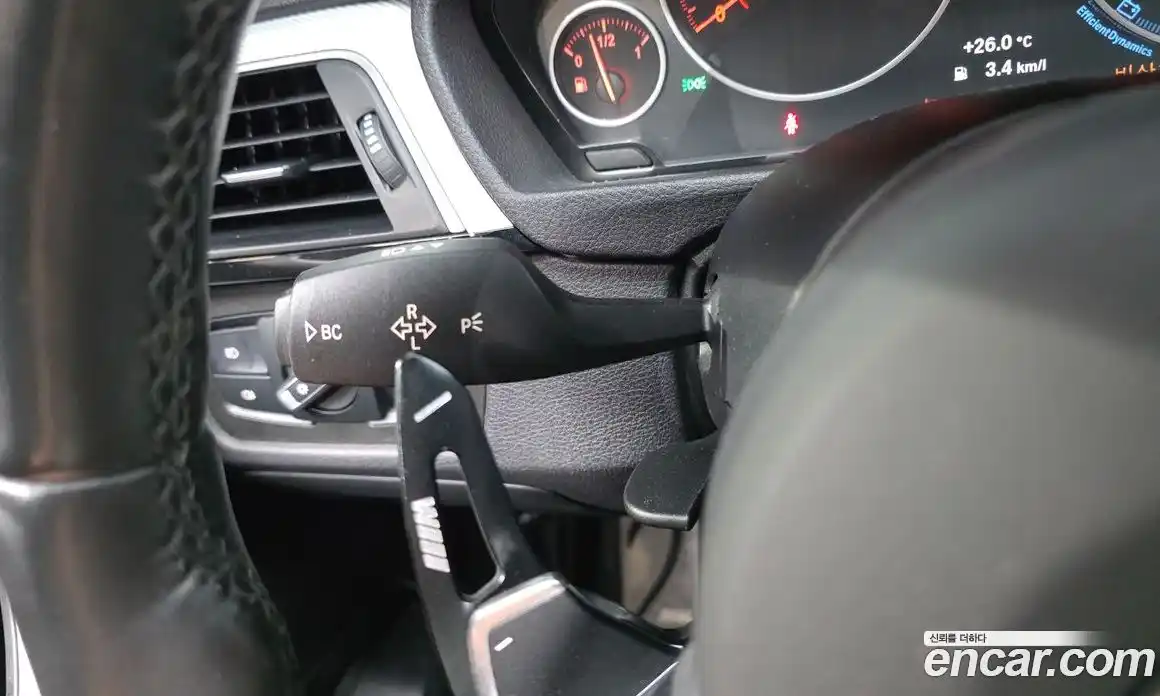 BMW 3 серия 2017 2.0 автомат (гидро), фото 29