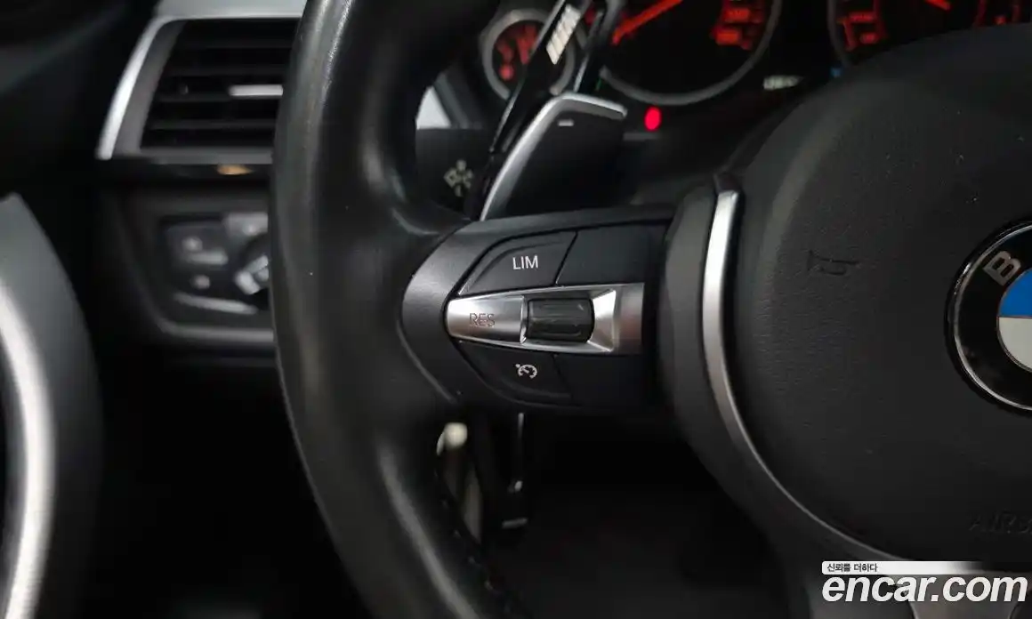 BMW 3 серия 2017 2.0 автомат (гидро), фото 31