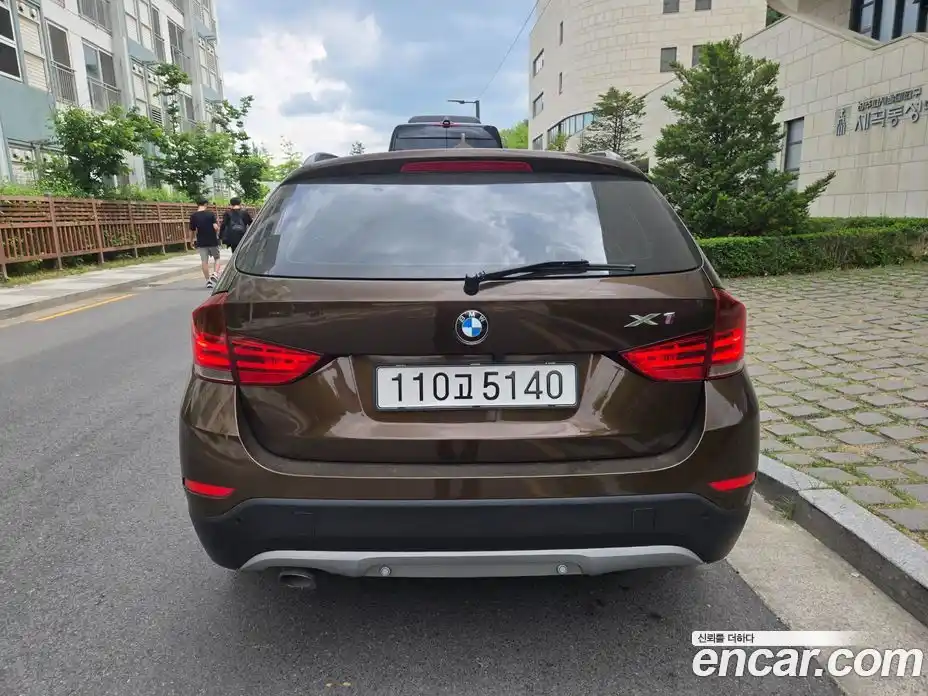 BMW X1 2013 2.0 автомат (гидро), фото 5
