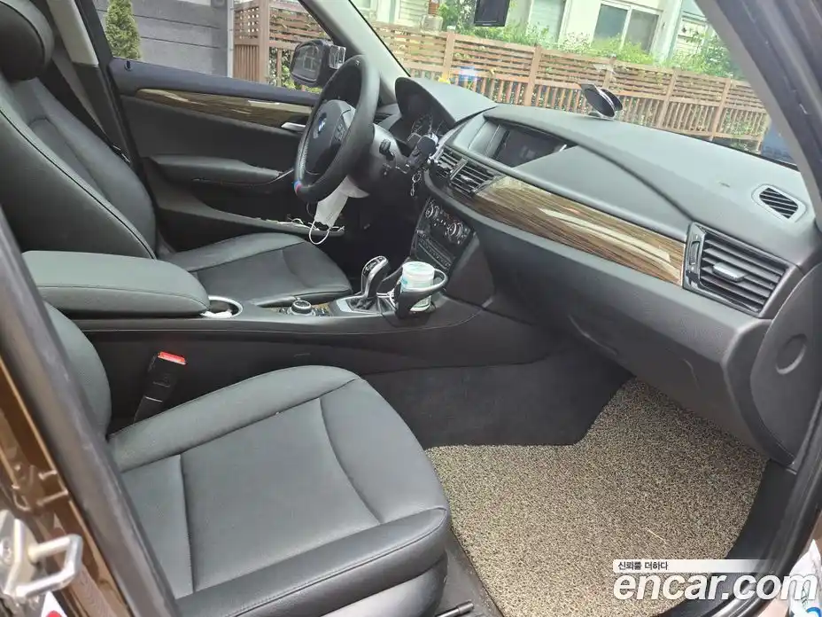 BMW X1 2013 2.0 автомат (гидро), фото 7