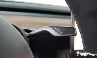 Tesla Model Y 2024 0.2 автомат (гидро), миниатюра 12