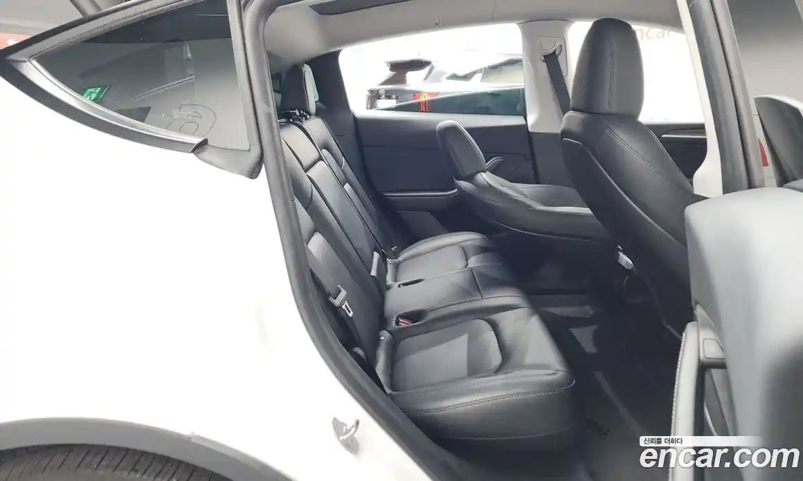 Tesla Model Y 2024 0.2 автомат (гидро), фото 17 Tesla Model Y 2024 0.2 автомат (гидро), фото 17