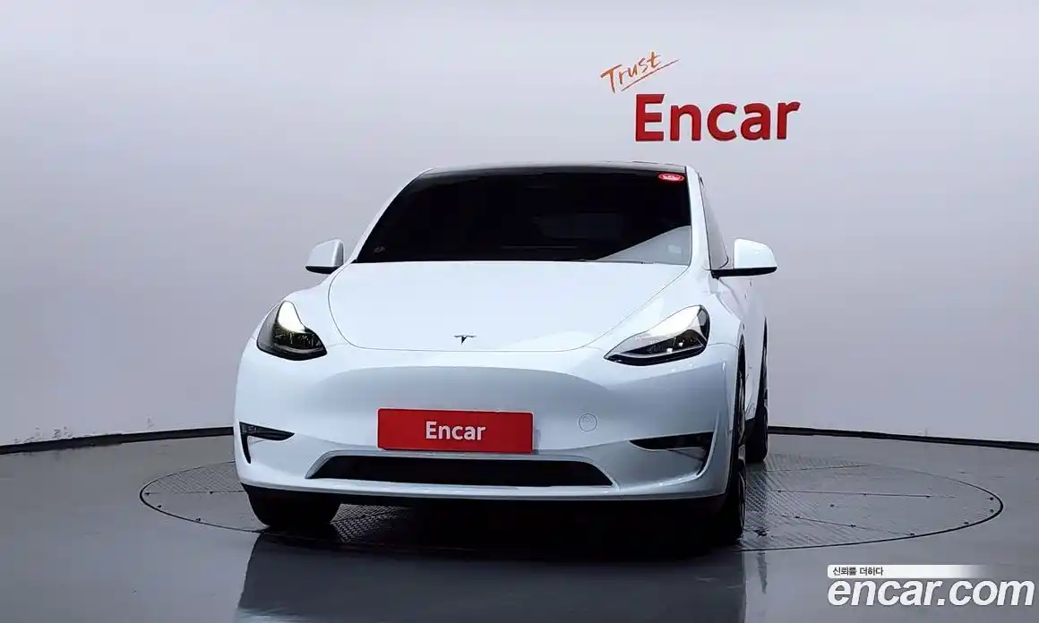 Tesla Model Y 2024 0.2 автомат (гидро), фото 3 Tesla Model Y 2024 0.2 автомат (гидро), фото 3