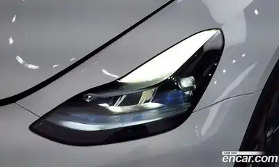 Tesla Model Y 2024 0.2 автомат (гидро), миниатюра 8 Tesla Model Y 2024 0.2 автомат (гидро), миниатюра 8