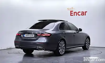 Mercedes-Benz E-Class 2022 3.0 автомат (гидро), миниатюра 2