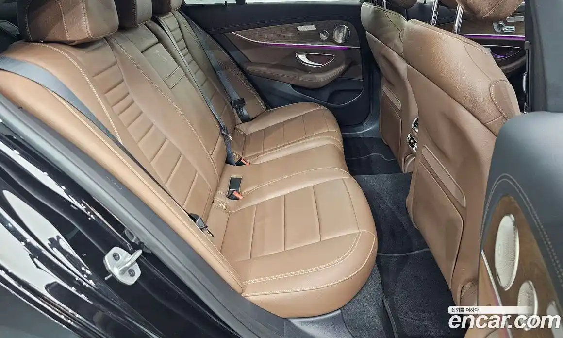 Mercedes-Benz E-Class 2021 2.0 автомат (гидро), фото 17
