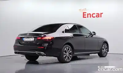 Mercedes-Benz E-Class 2021 2.0 автомат (гидро), миниатюра 2