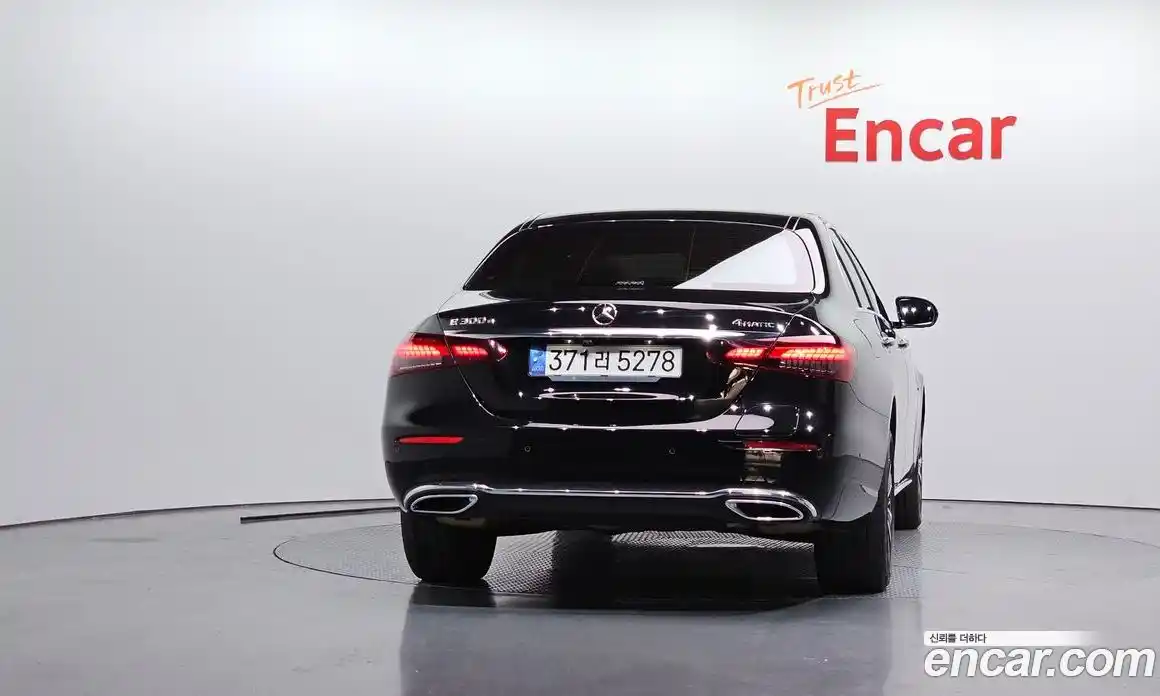 Mercedes-Benz E-Class 2021 2.0 автомат (гидро), фото 4
