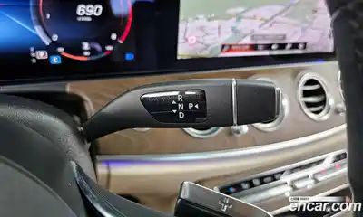 Mercedes-Benz E-Class 2022 2.0 автомат (гидро), миниатюра 12
