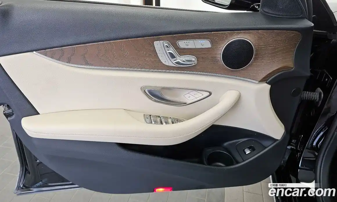 Mercedes-Benz E-Class 2022 2.0 автомат (гидро), фото 14