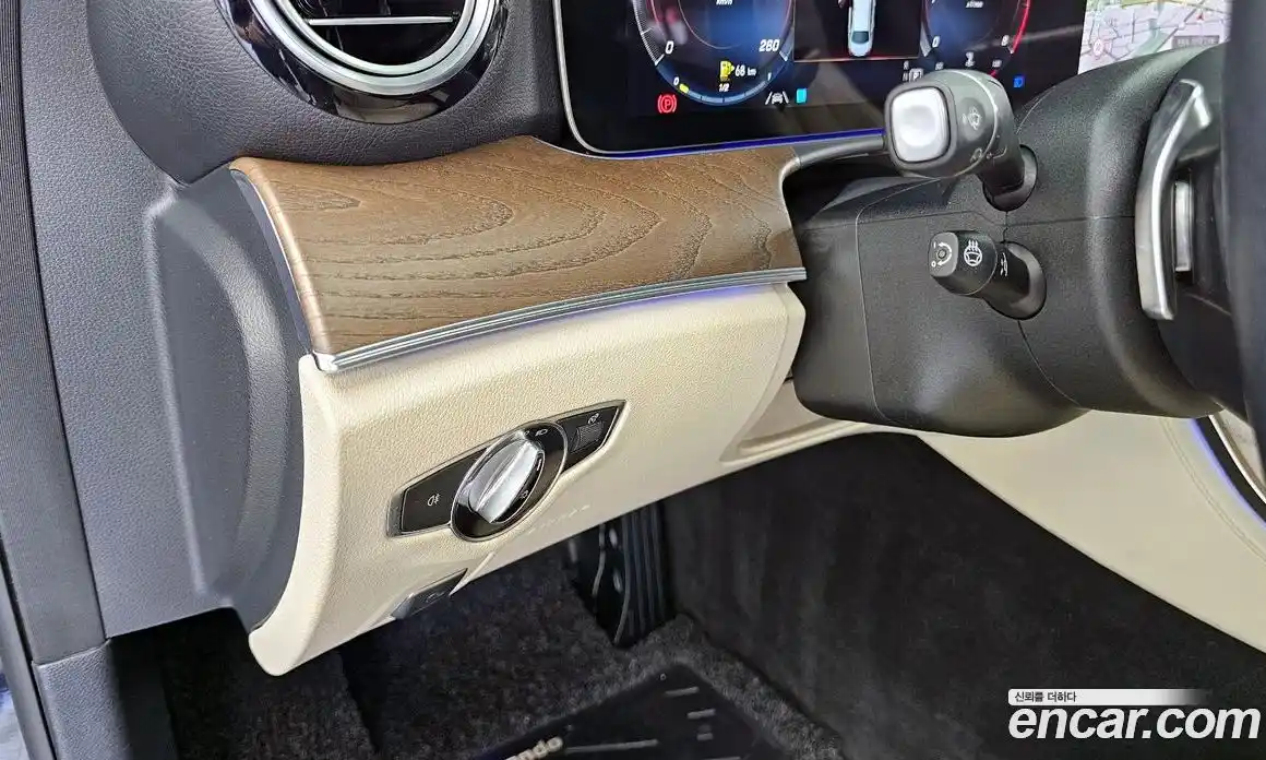 Mercedes-Benz E-Class 2022 2.0 автомат (гидро), фото 28