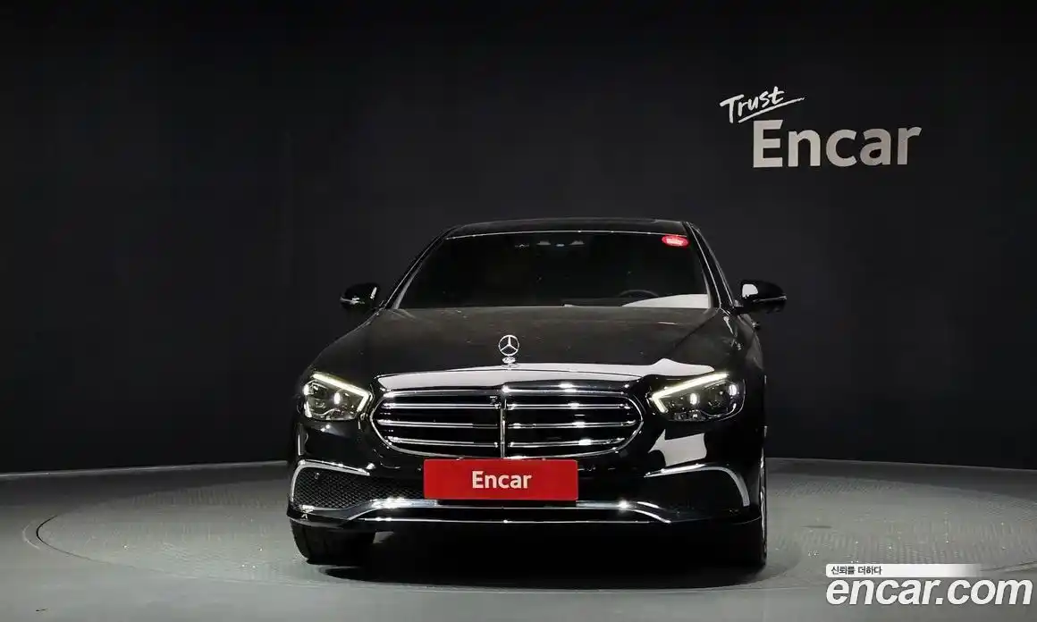 Mercedes-Benz E-Class 2022 2.0 автомат (гидро), фото 3