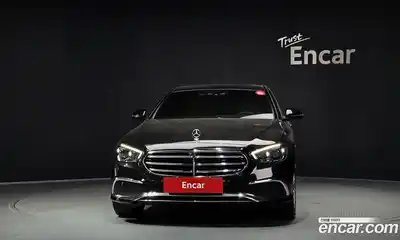 Mercedes-Benz E-Class 2022 2.0 автомат (гидро), миниатюра 3