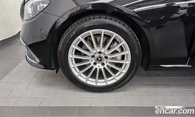 Mercedes-Benz E-Class 2022 2.0 автомат (гидро), миниатюра 5