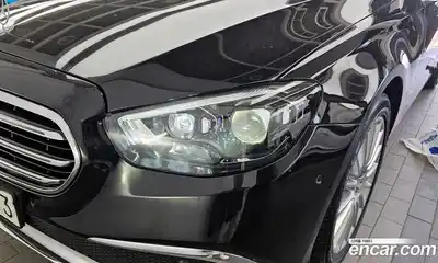 Mercedes-Benz E-Class 2022 2.0 автомат (гидро), миниатюра 8