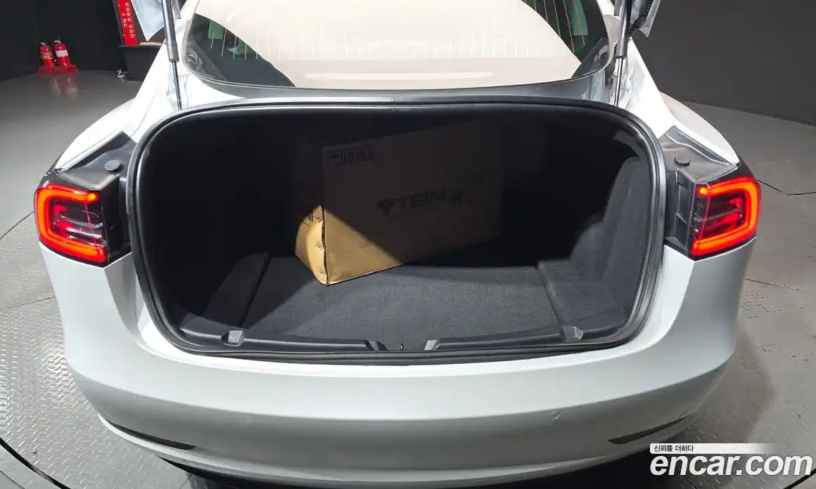 Tesla Model 3 2019 0.2 автомат (гидро), фото 26 Tesla Model 3 2019 0.2 автомат (гидро), фото 26