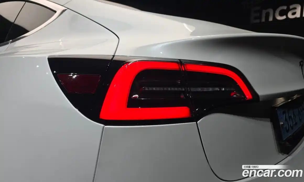 Tesla Model 3 2019 0.2 автомат (гидро), фото 9 Tesla Model 3 2019 0.2 автомат (гидро), фото 9