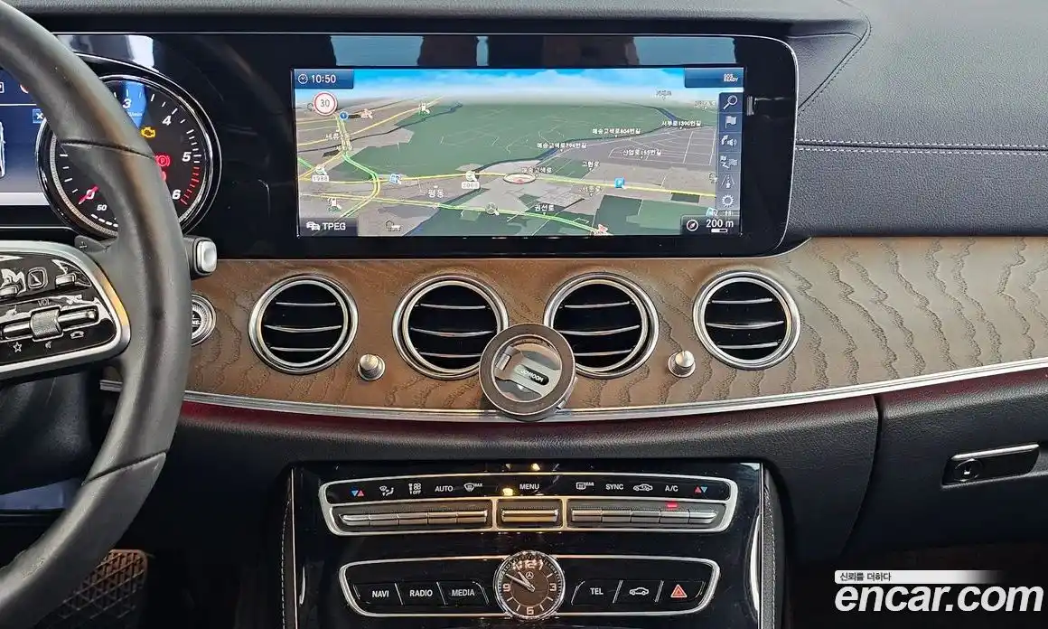 Mercedes-Benz E-Class 2019 1.9 автомат (гидро), фото 14